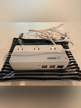 BESTEK 200W Travel Voltage Converter 220V to 110V + 4 USB Ports & Zip Pouch